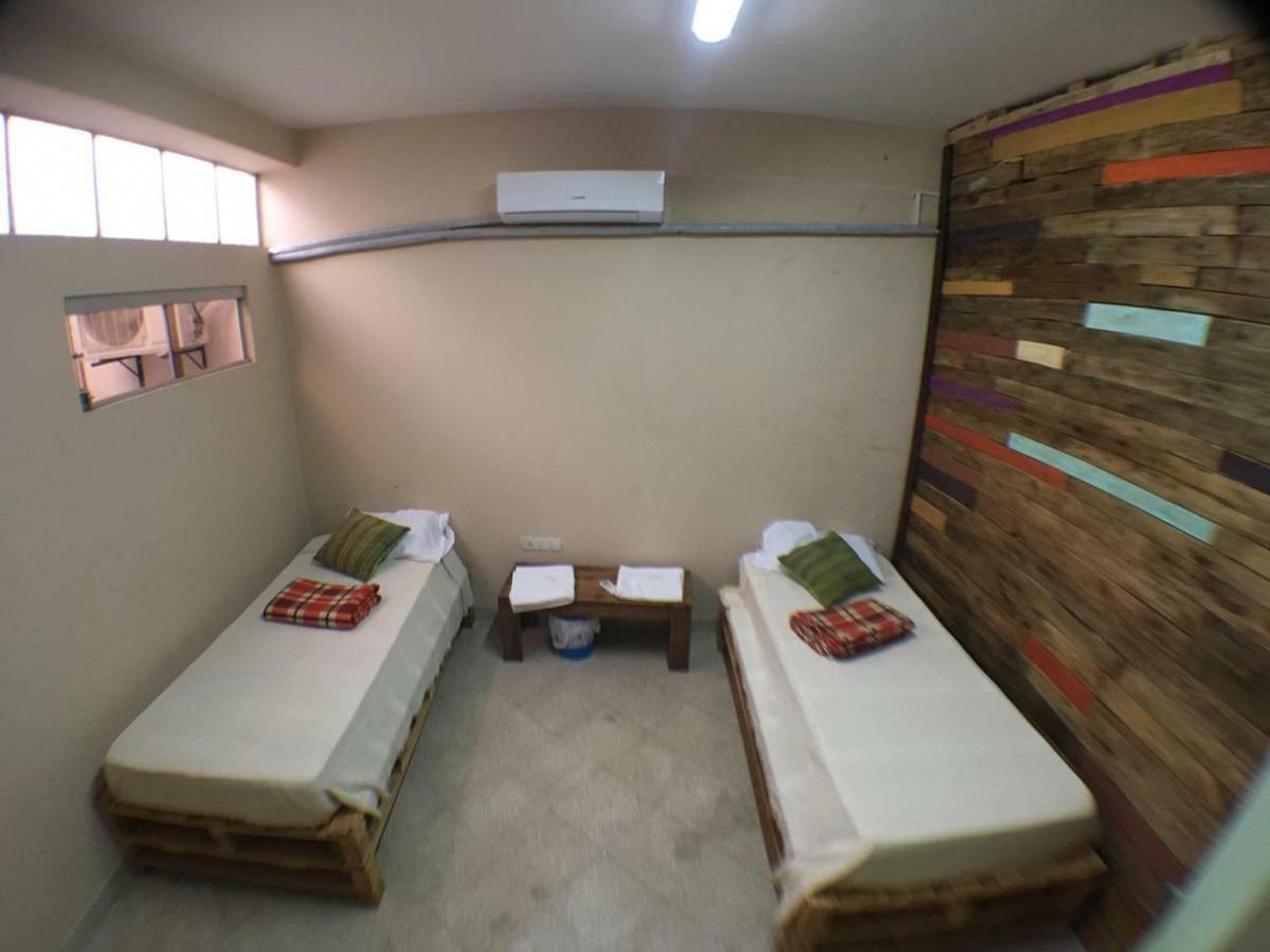 Hostal El Farol Asuncion Exterior photo